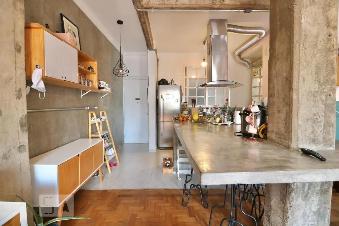 Apartamento Muito Bem Localizado Proximo A Av Paulista E Liberdade Sao Paulo Apartment